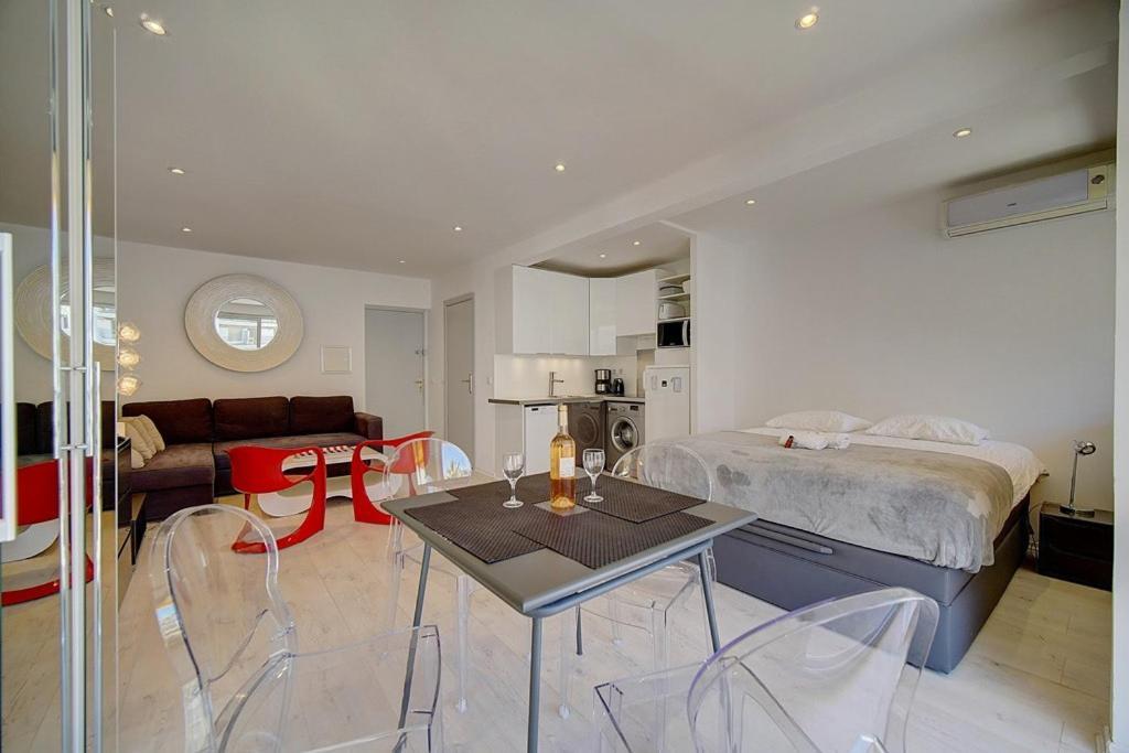 Moderne Et Lumineux Proche Croisette A0b132 Cannes