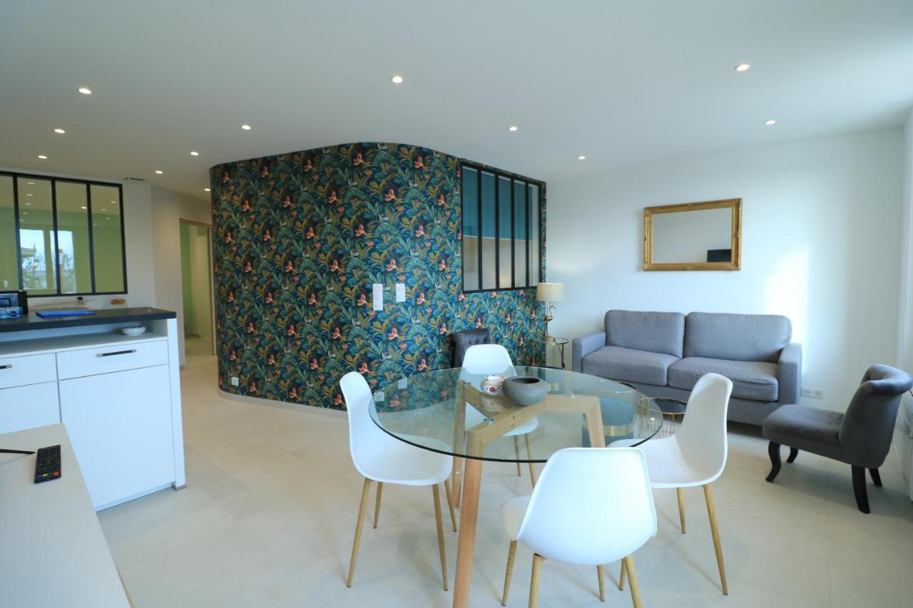Lumineux 3 Pieces Renove Face Au Port L! A2b218 Apartment Cannes