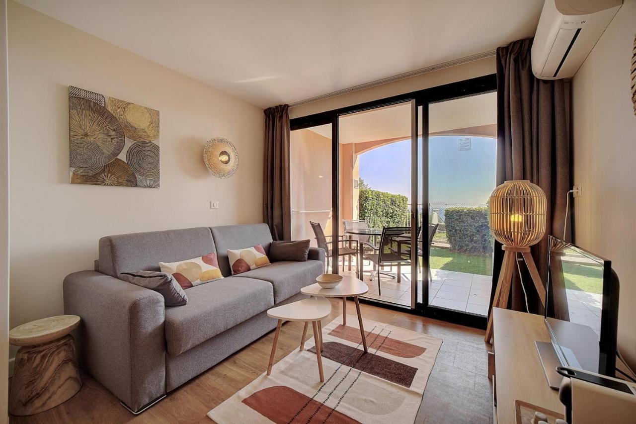 Immogroom - Sea View- Pool- Parking- Garden Apartment