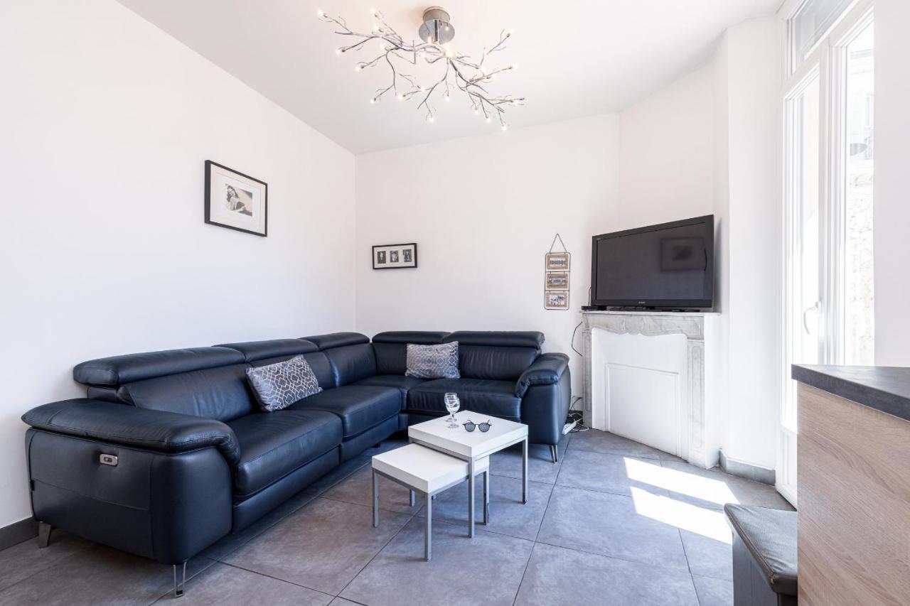 2 Bdrs Downtown & Ac - 3 Minutes To The Palais Appartement *