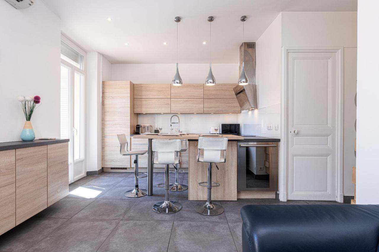2 Bdrs Downtown & Ac - 3 Minutes To The Palais Appartement *