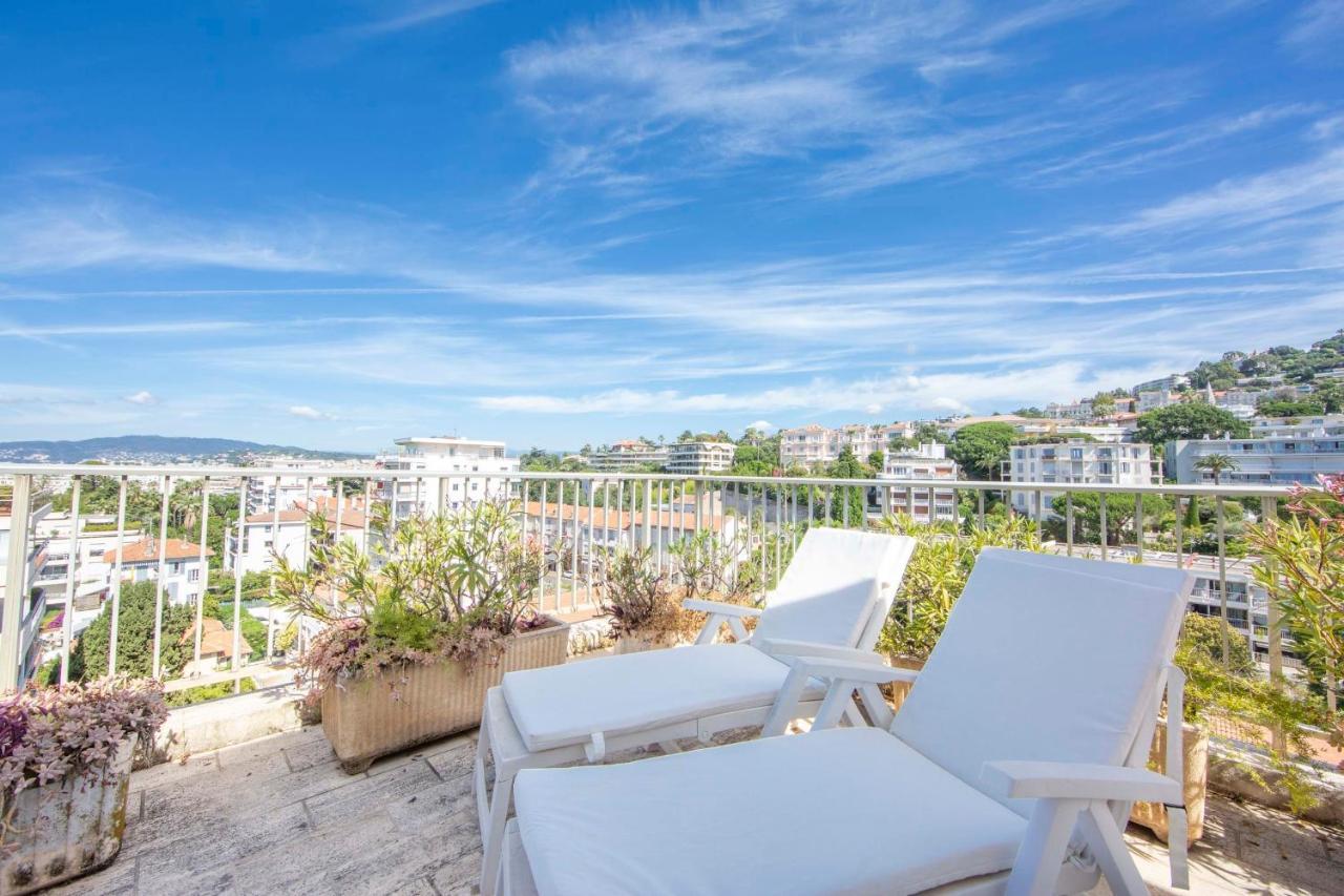 Crossing Penthouse Last Floor With Splendid Sea View Apartment
