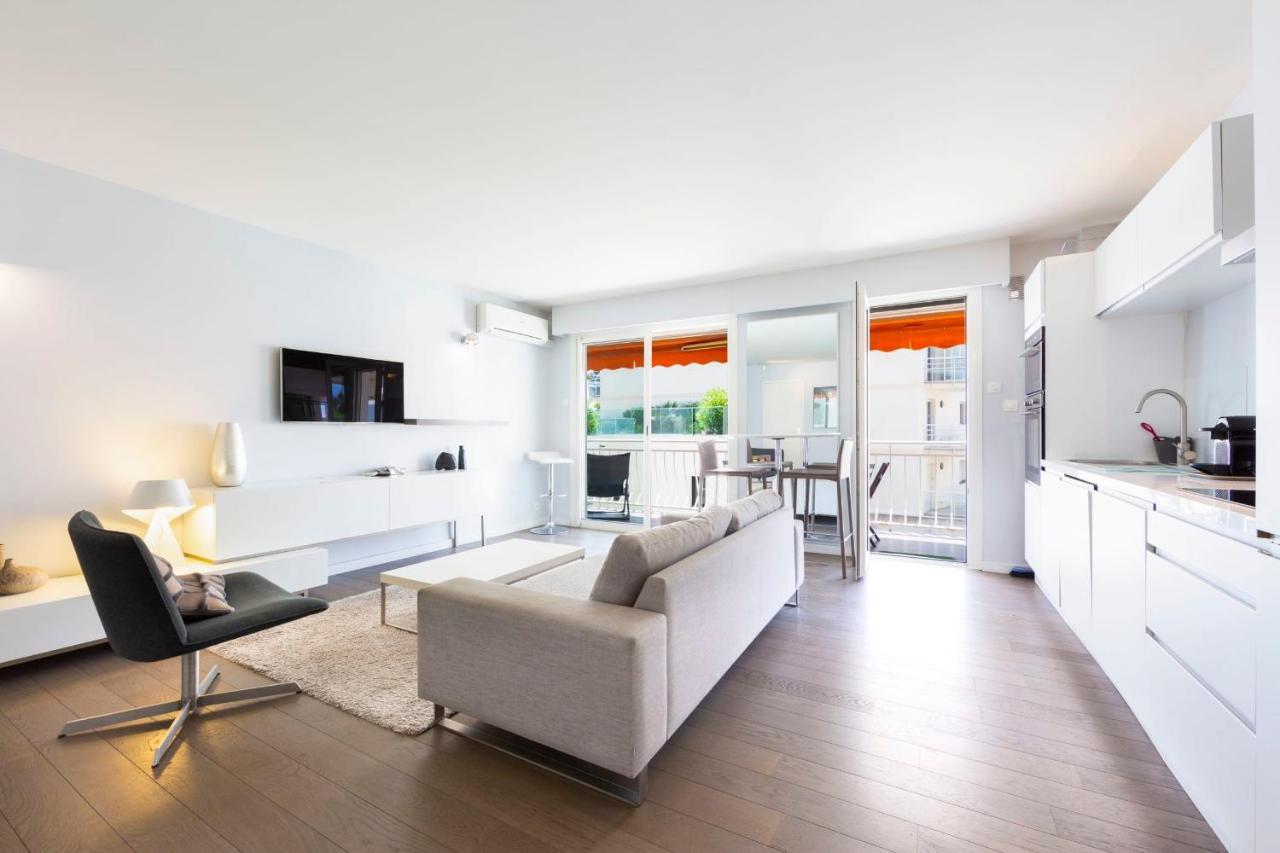 Modern 2 Bedrooms Quiet Terrace In A Palm Area, 30 Meters From Seaside Cannes