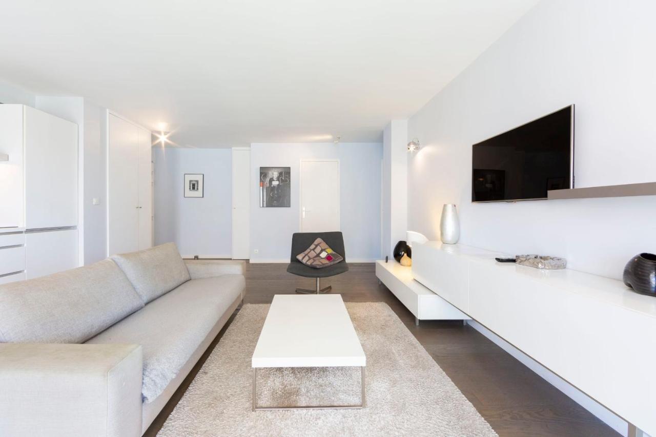 Apartment Modern 2 Bedrooms Quiet Terrace In A Palm Area, 30 Meters From Seaside *