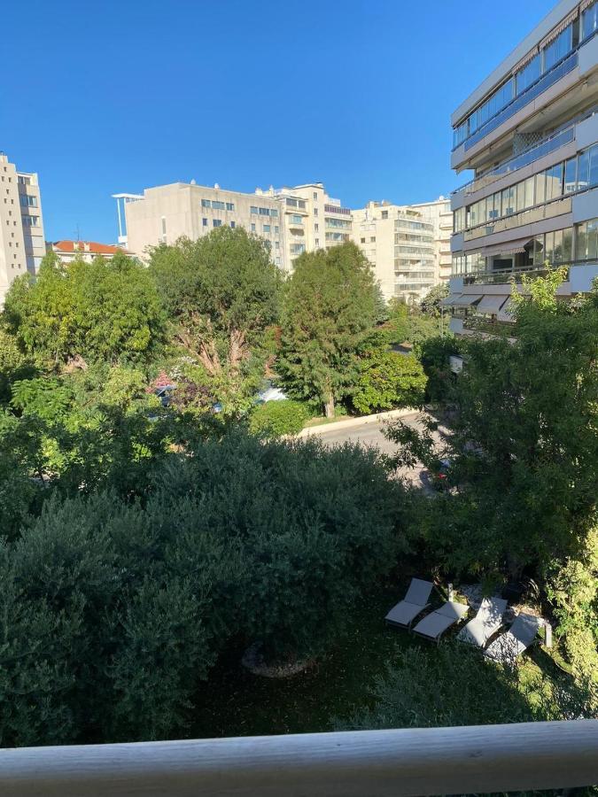 Apartment Beautiful 2mn Walking Distance From La Croisette And The