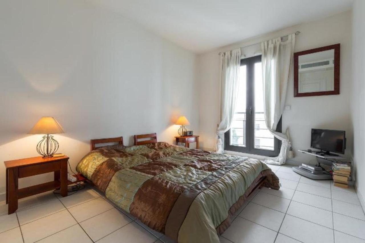 Apartment Centre 2mins From Stunning 3-bed *
