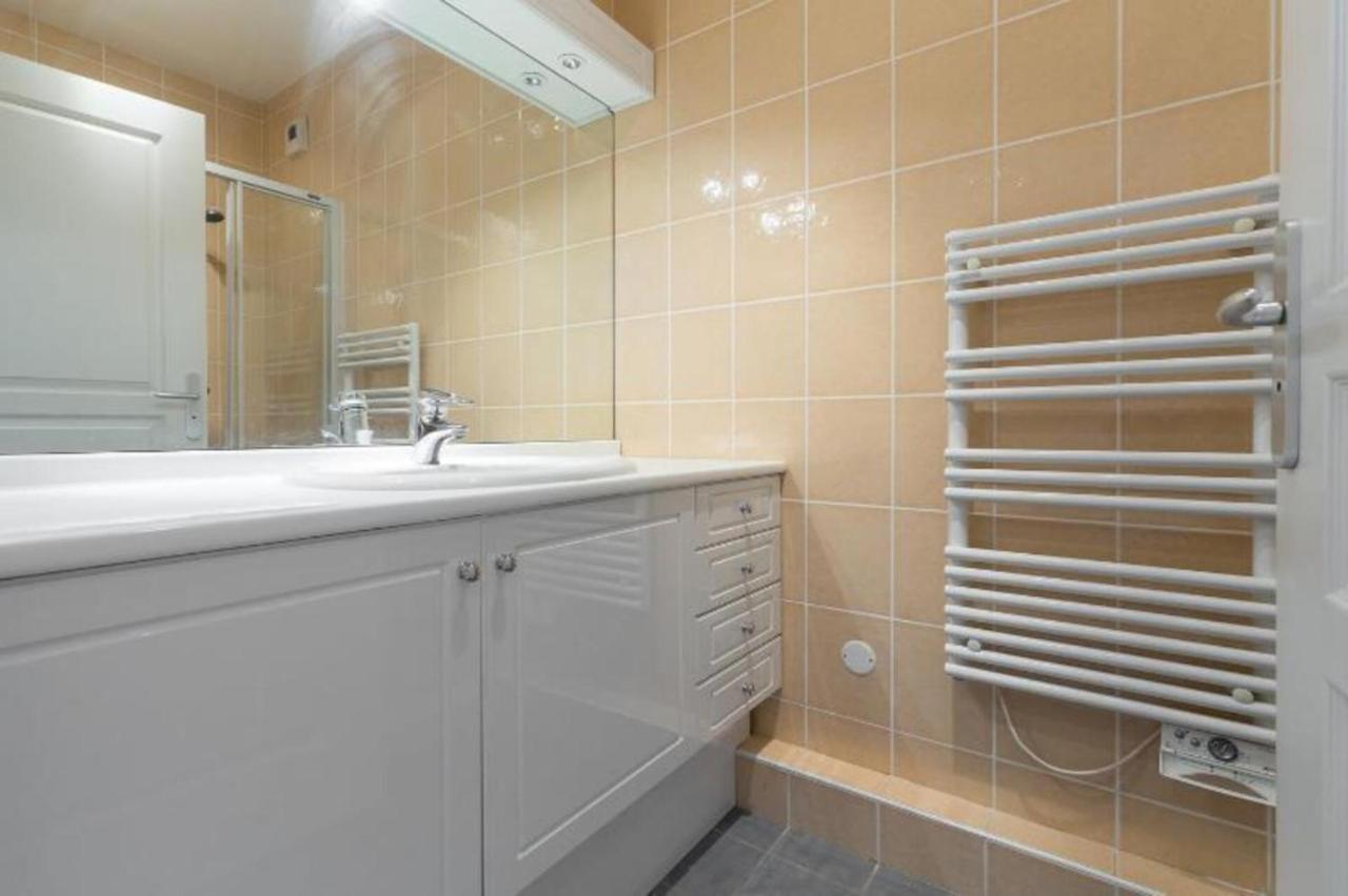 Apartment Centre 2mins From Stunning 3-bed Cannes