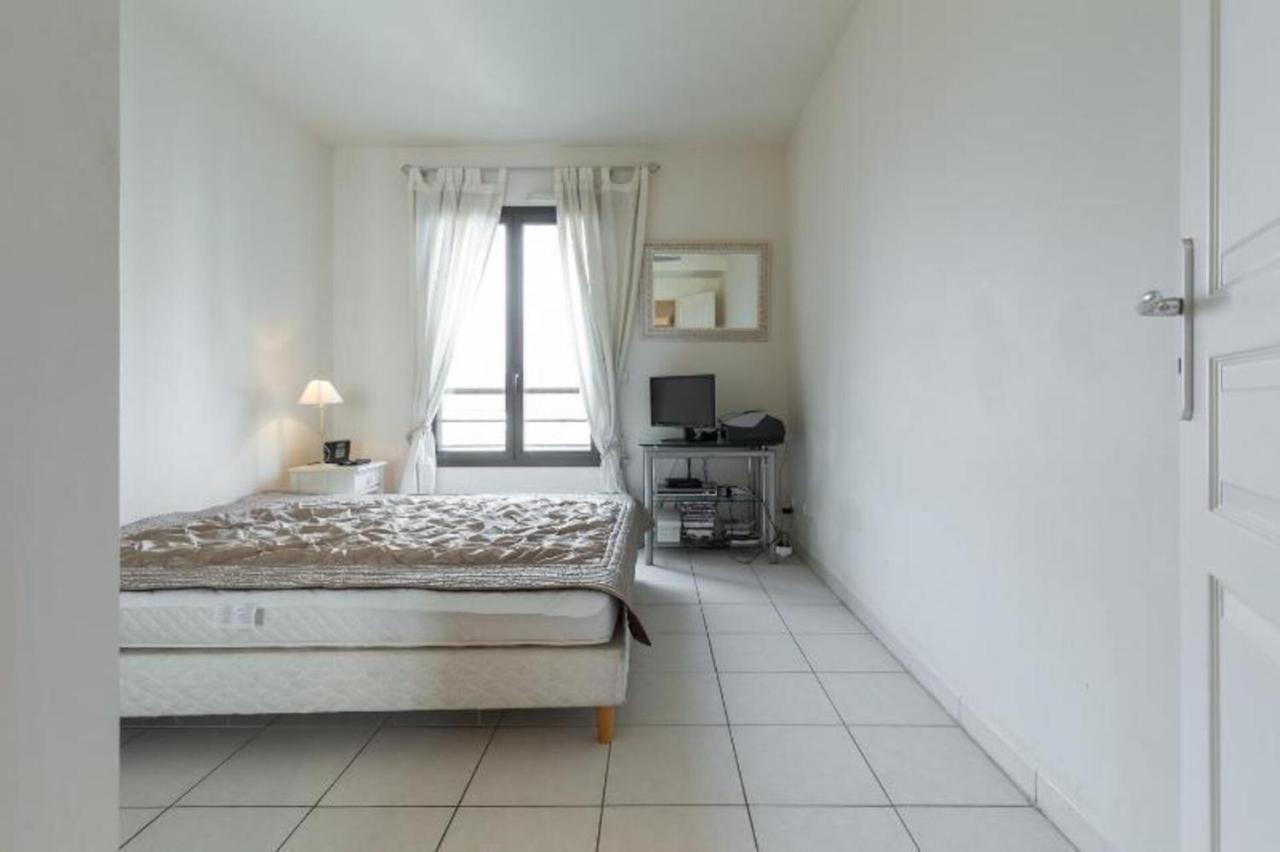 Apartment Centre 2mins From Stunning 3-bed *