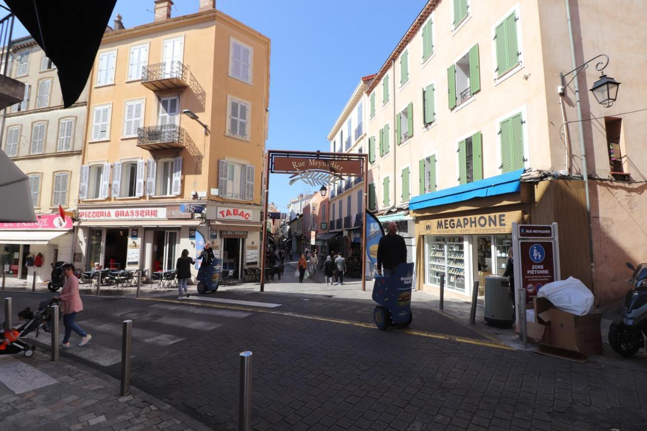 Apartment Zone Pietonne, Logement 4 Personnes Climatise Avec Terrasse