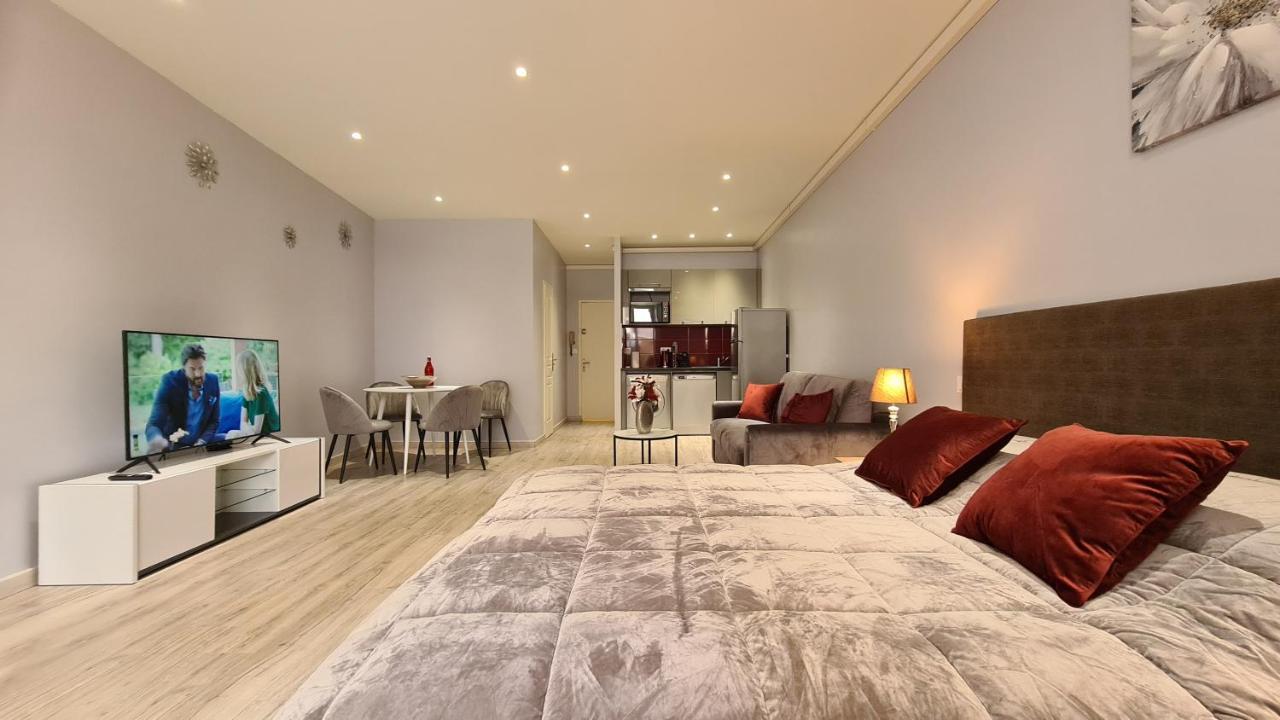 Apartment Zone Pietonne, Logement 4 Personnes Climatise Avec Terrasse Cannes