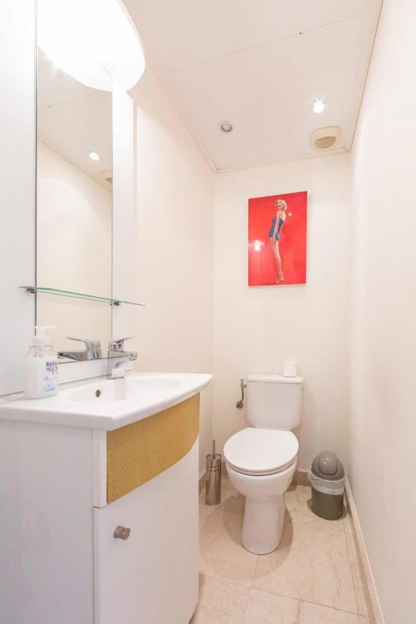 2 Bedrooms2 Bathroomsdouble Terrace & Garden In Palm Area Apartment *