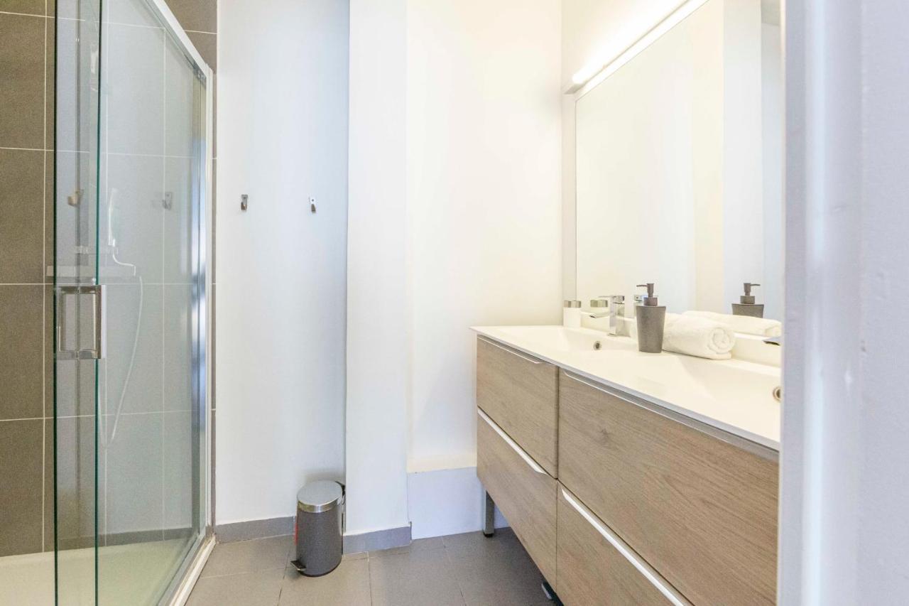 Modern 2 Bedrooms Quiet Terrace In A Palm Area, 30 Meters From Seaside * Cannes