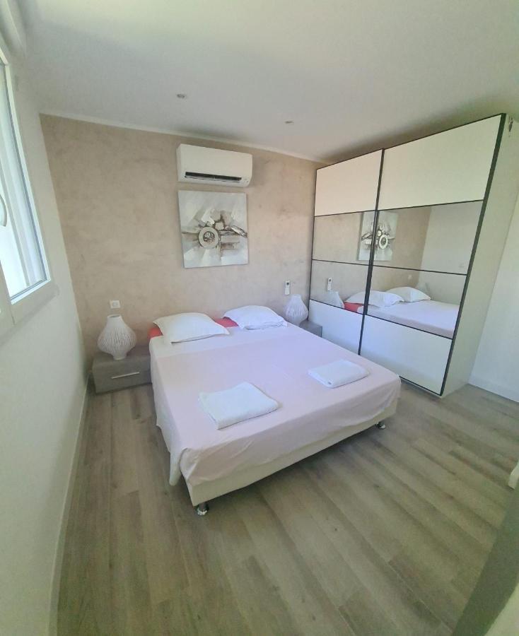 Oasis Apartment