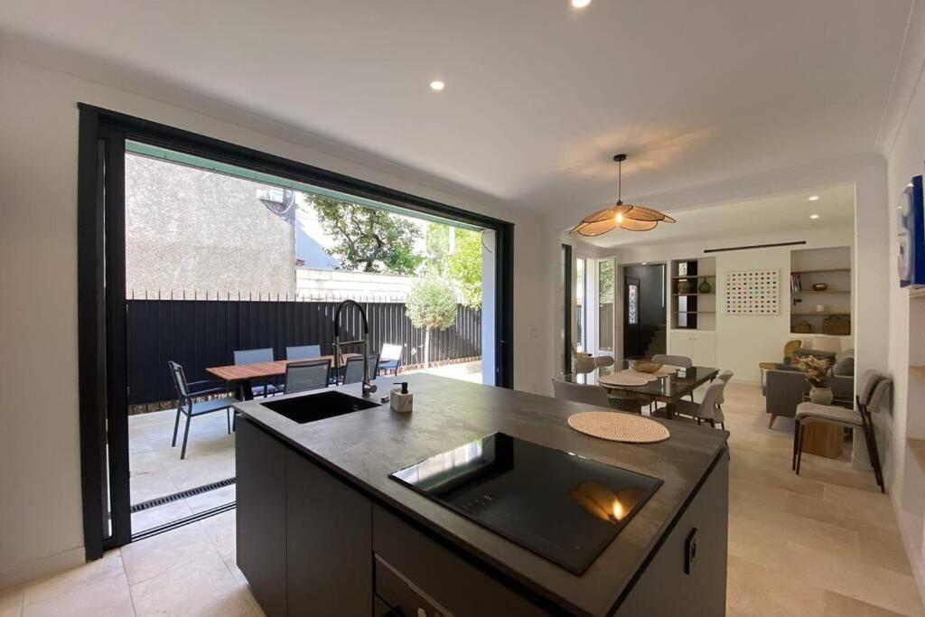 Vakantiehuis C081-magnifique Maison - Vallergues