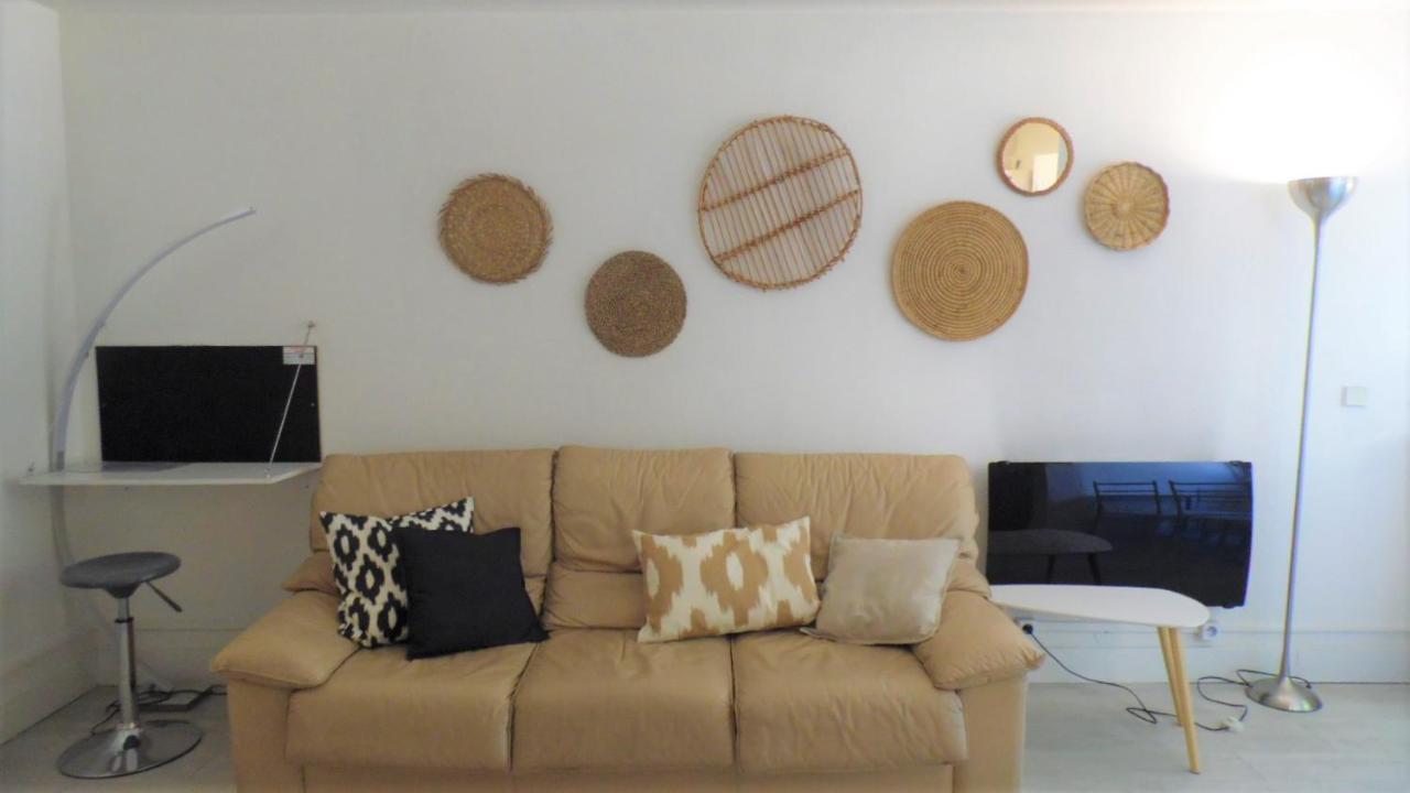2mn/45m2/vue Mer/inernet/clim/parking Prive *