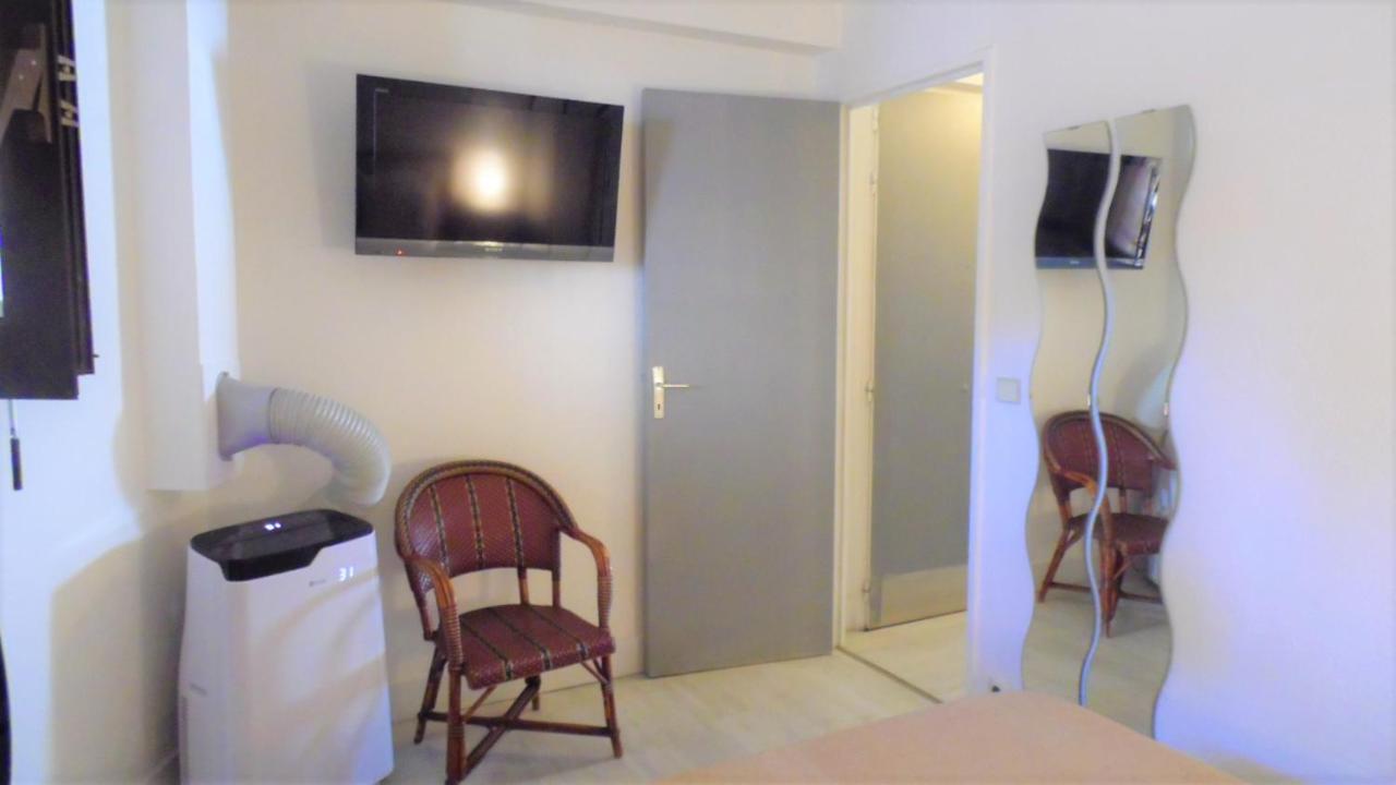 2mn/45m2/vue Mer/inernet/clim/parking Prive * Cannes