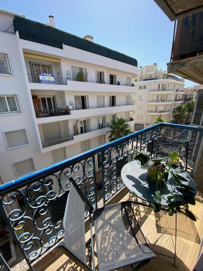 30 M2 Hyper Centre, Neuf, Parking Gratuit, 3 étoiles