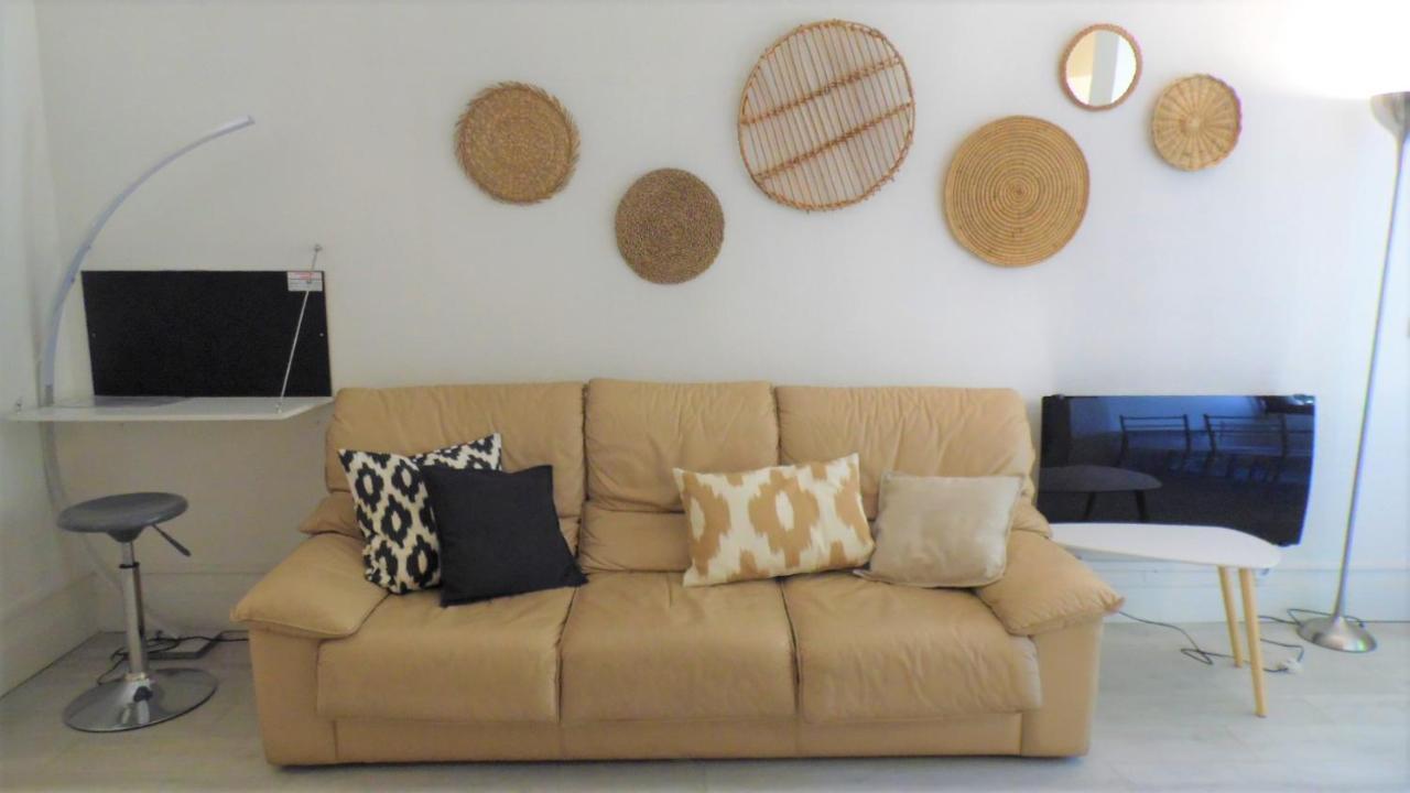 Apartment 2mn/45m2/vue Mer/inernet/clim/parking Prive Cannes