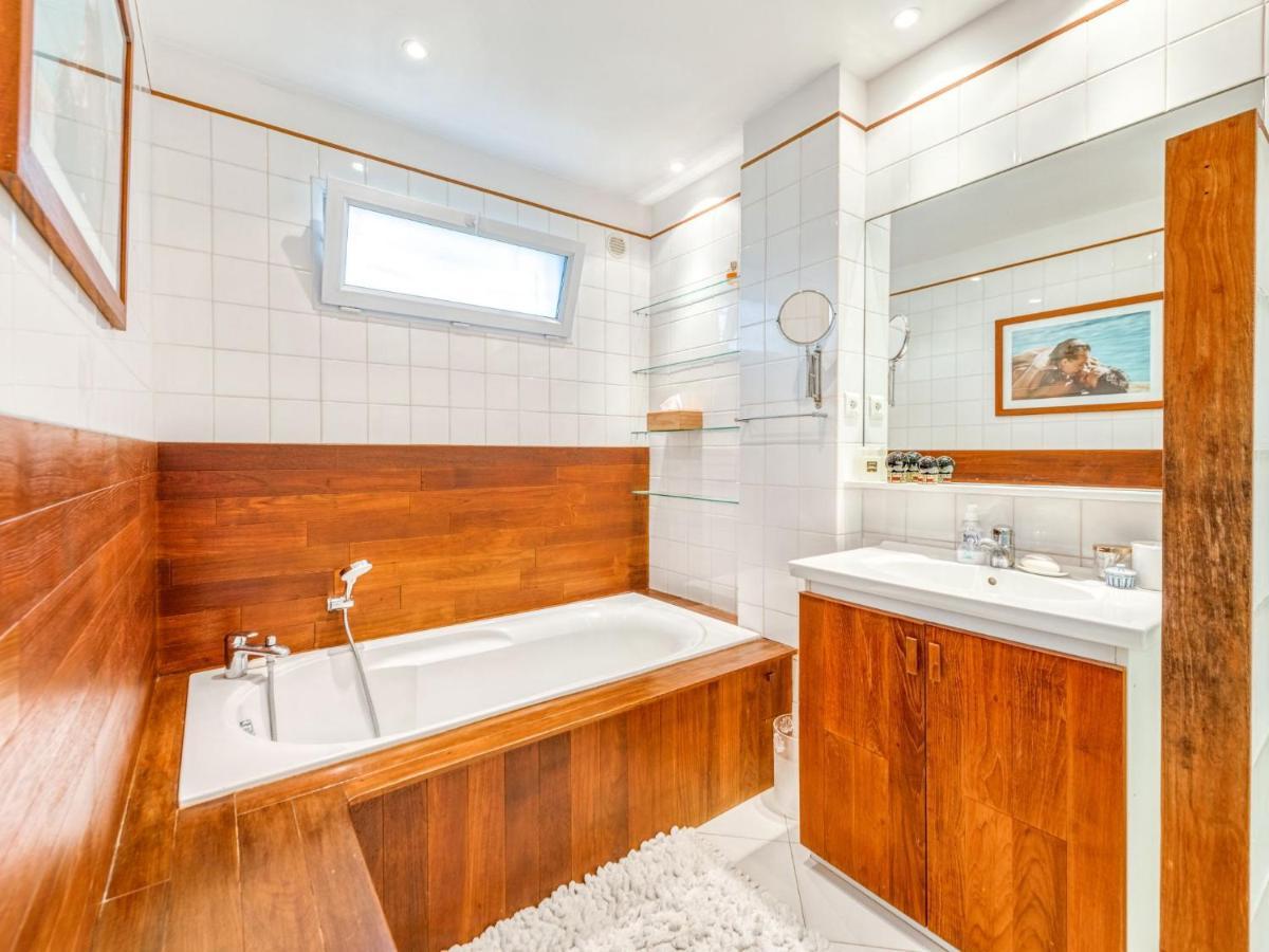 Apartment Le Val Riant By Interhome