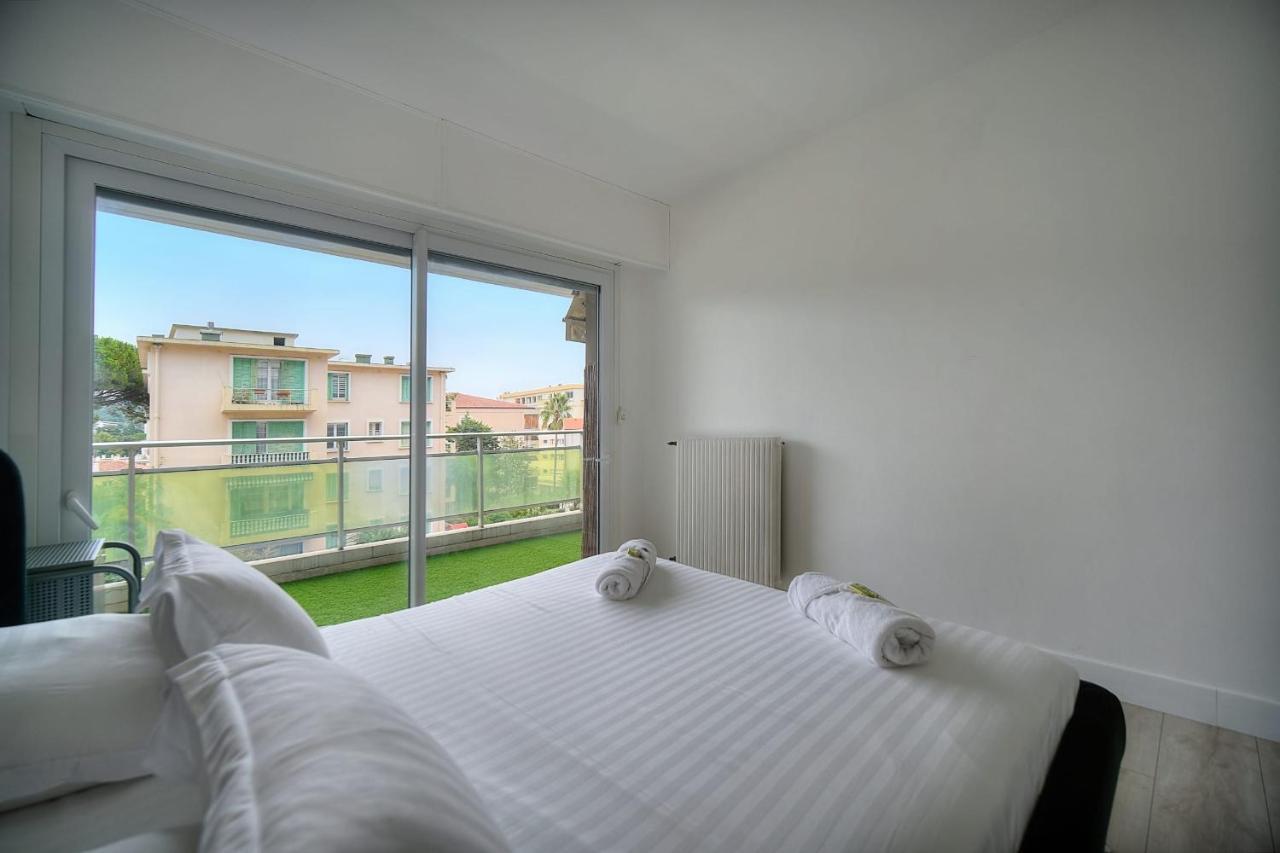 Immogroom - Terrace - Near Shops - Parking - Wifi - Ac Livingroom *