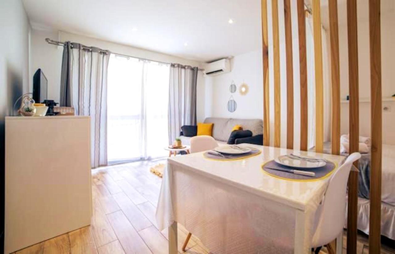 Cosy Center - Rue D'antibes - 200m Plage- Clim - Wifi - Unique *