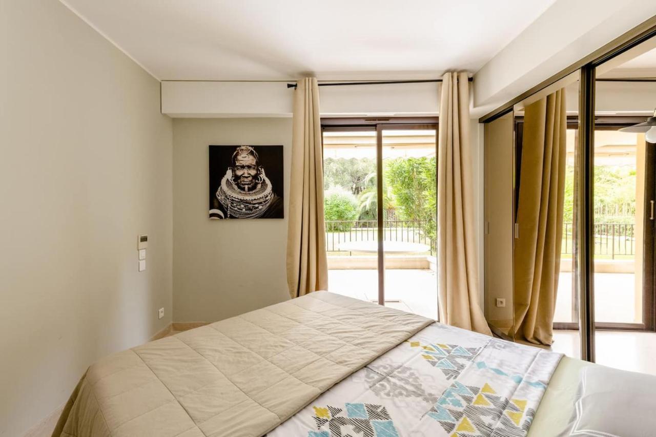 Mi Casa Tu Casa - Pg * Cannes