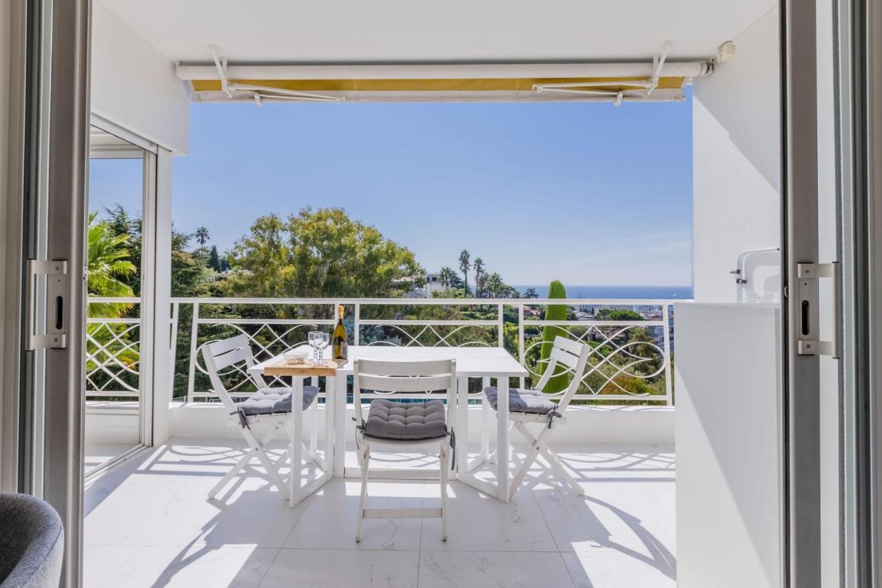Upscale 2-br Swimming Pool Sea View *