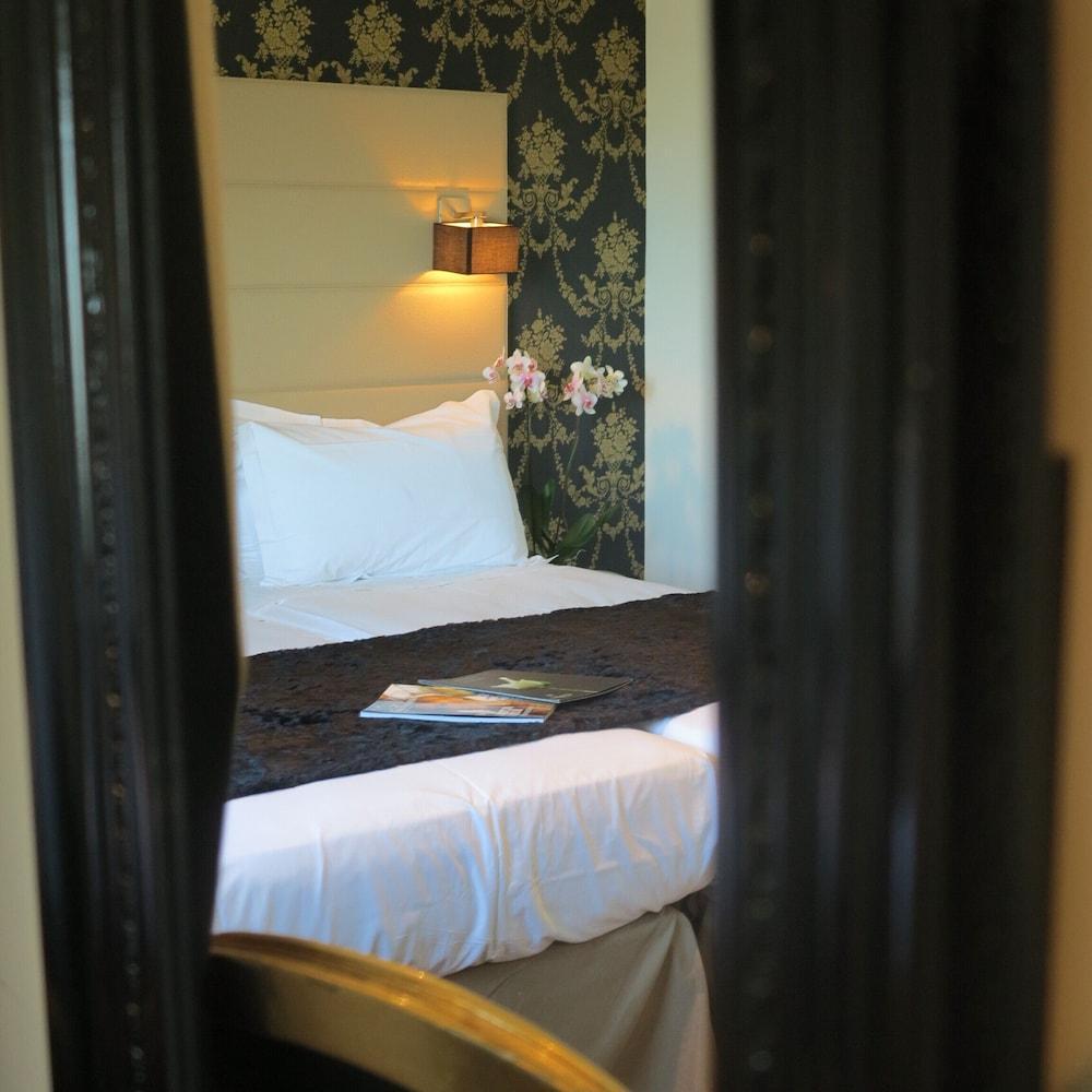 La Hotel