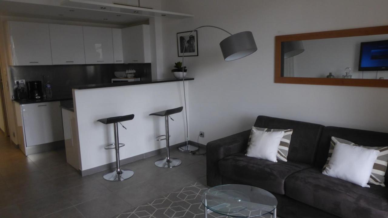 Palais Miramar 65 Bd De La Croisette