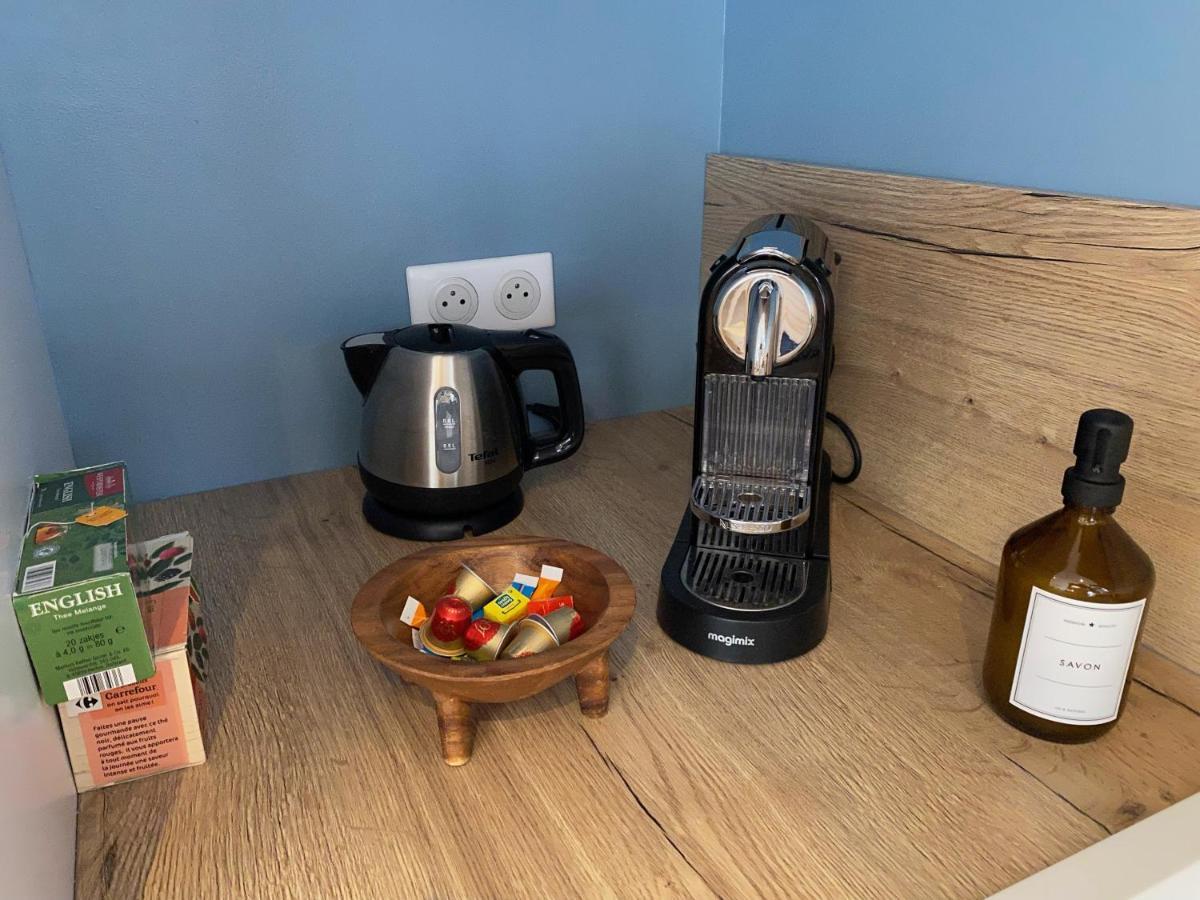 30 M2 Hyper Centre, Neuf, Parking Gratuit, 3 étoiles *