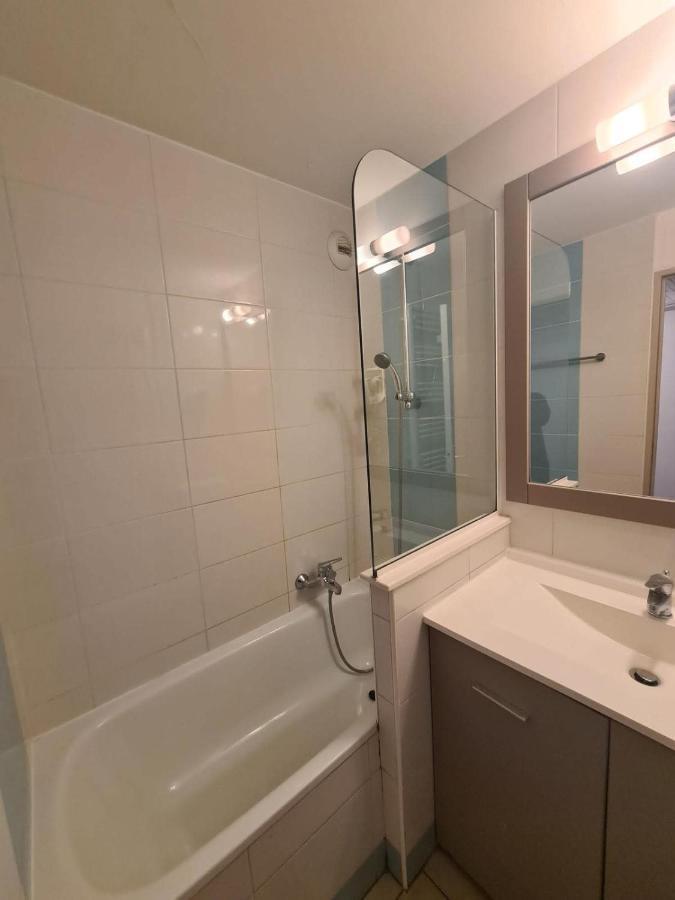 Nice Apt For 4 In *