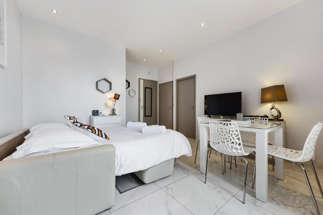 Imoogroom - Modern - Center - Ac - 9 Min From The Palais *