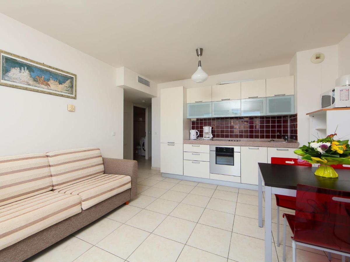 Casta Diva-2 Apartment *