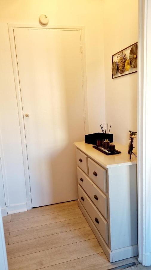 Appartement Studio En Plein Centre De *