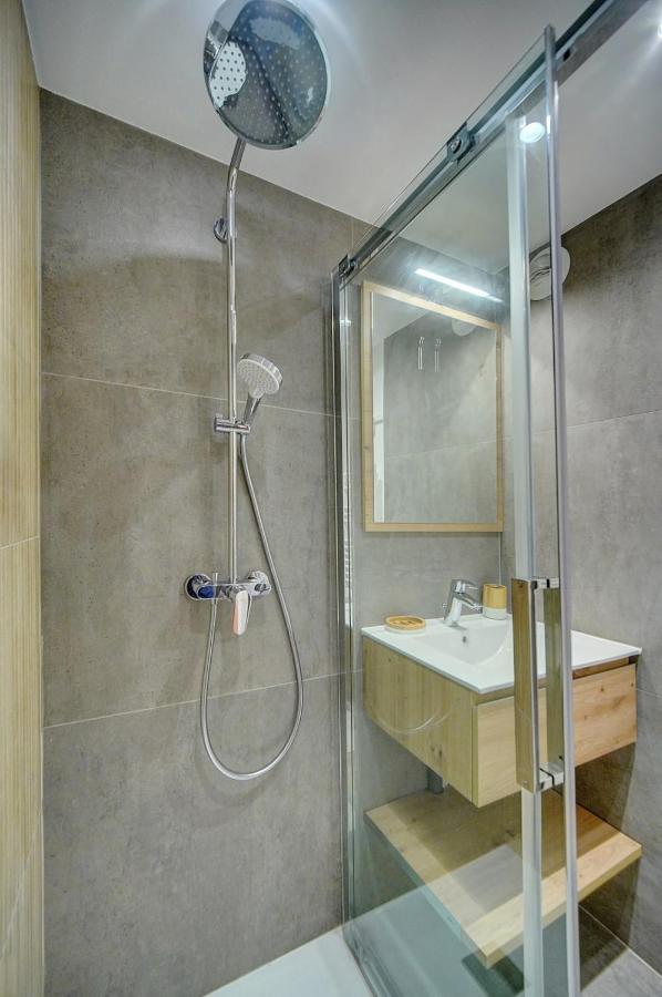 Apartment Immogroom - Sea View- Pool- Parking- Garden *
