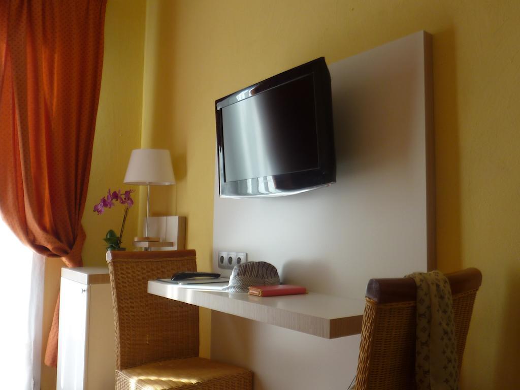Regina Hotel 3*