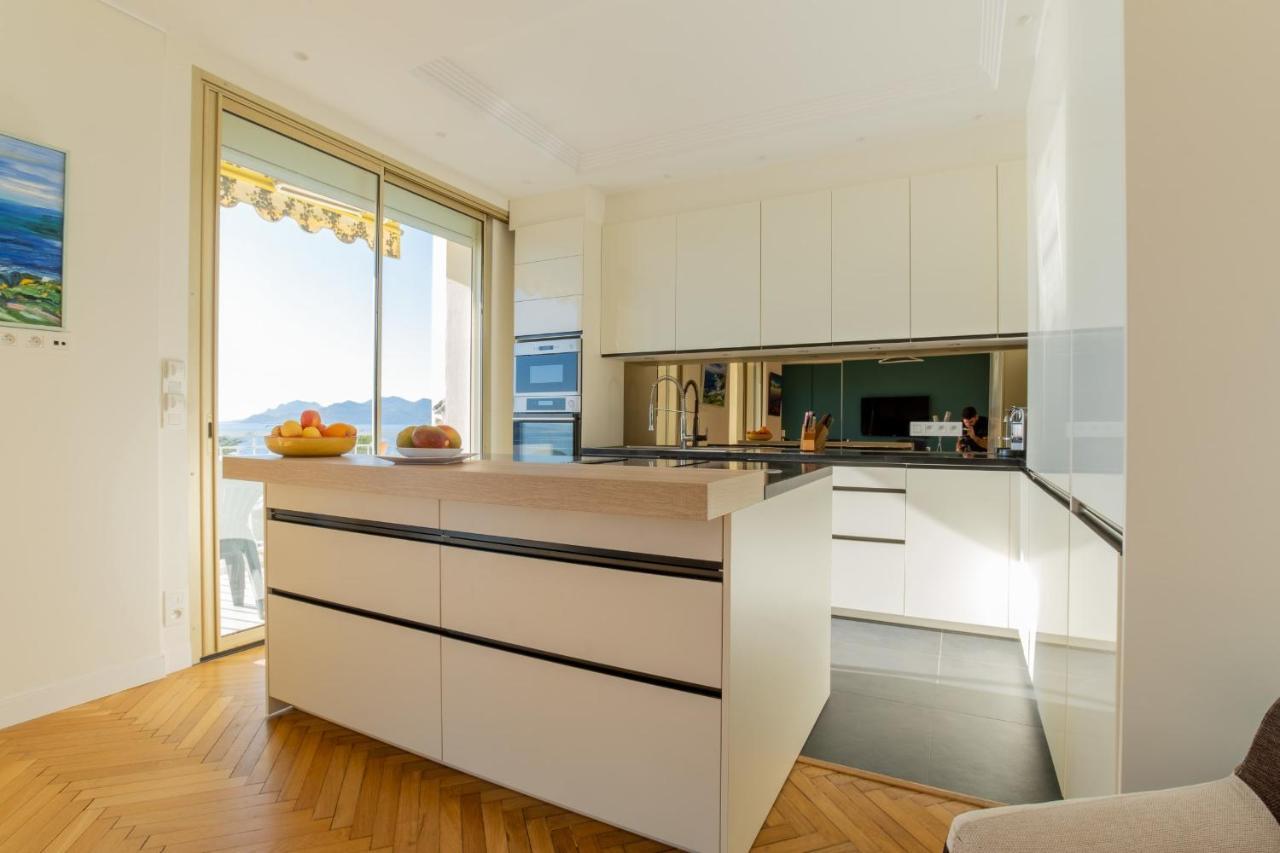 3-br Sea View By The Beaches Apartment *
