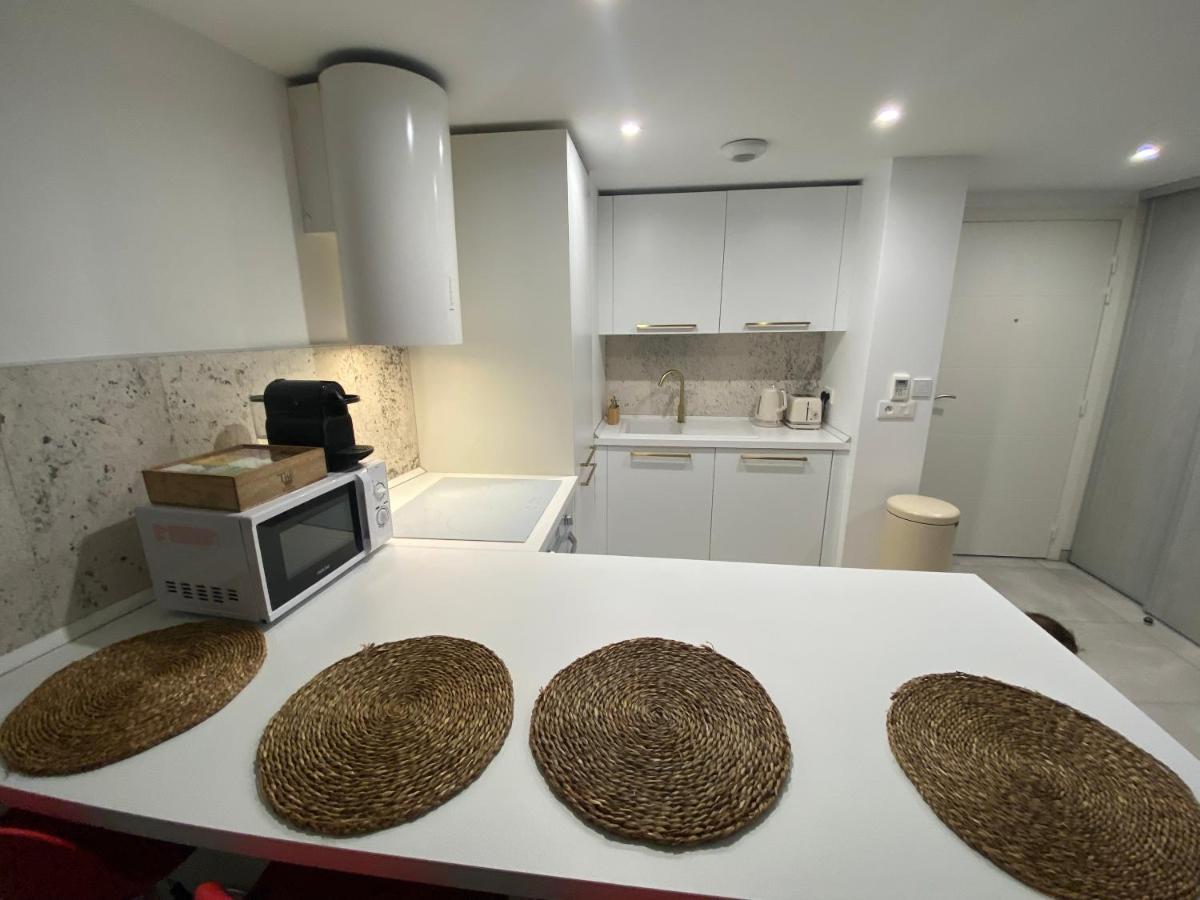 2 Pieces Avec Terrasse Et Piscine Croisette *
