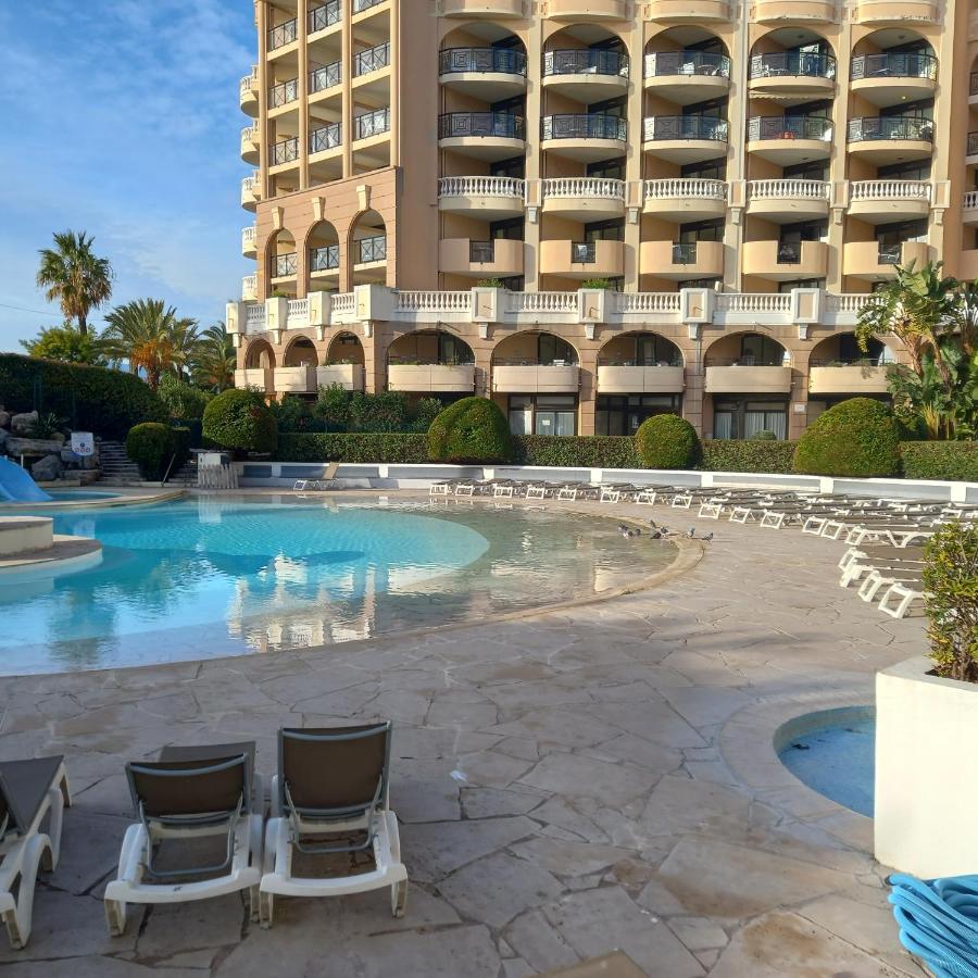 Maupassant 06 Apartamento