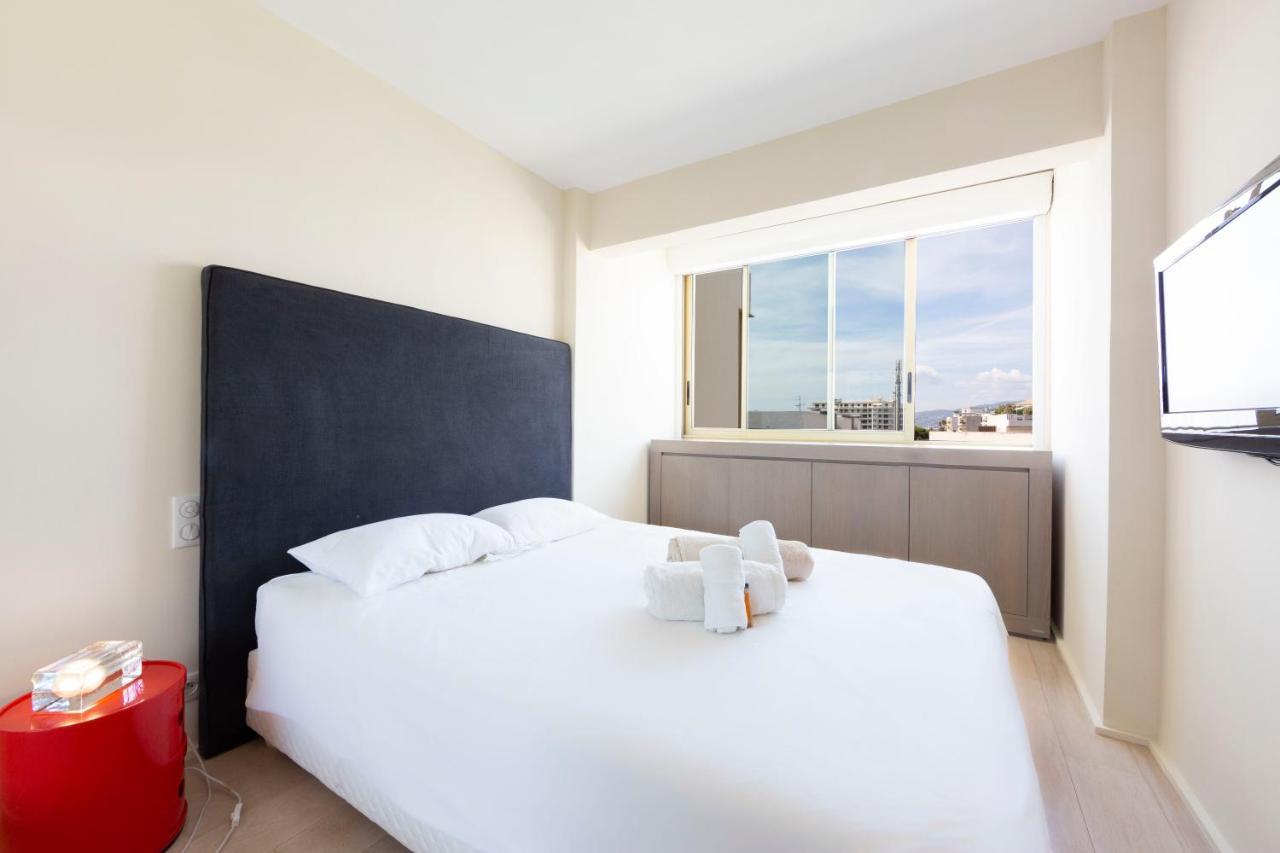 70 M2 Face A La Mer, Dernier Etage, Au Bord Des Plages Cannes