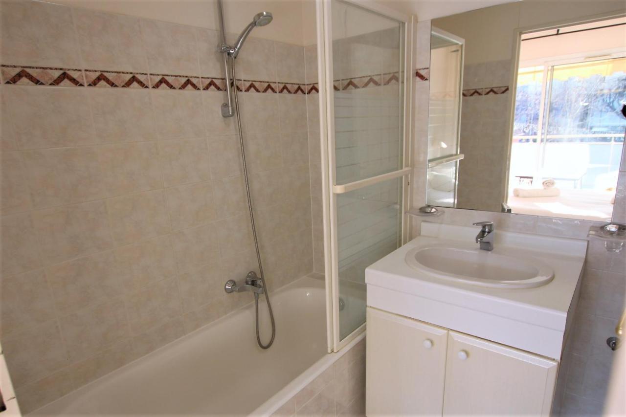 2 Bedrooms2 Bathroomsterrace Equipped In Palm Area Cannes