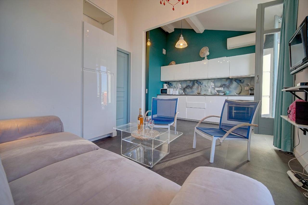 Exceptionnel 3 Pieces Avec Terrasse Vue Sur Vieux Port Centre L! A2b195 Apartment Cannes