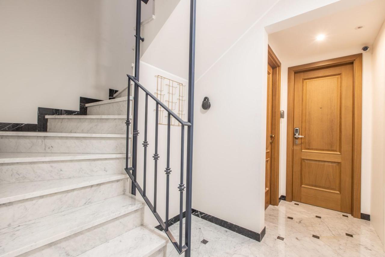 Apartment Lb Vacation I Penthouse 1br - Center - Marche Forville - 5 Min Palais, Croisette & Plages