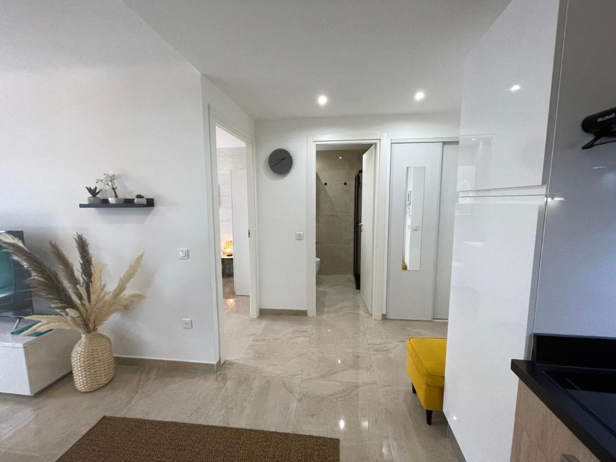 Superbe Idealement Situe A Appartement Cannes