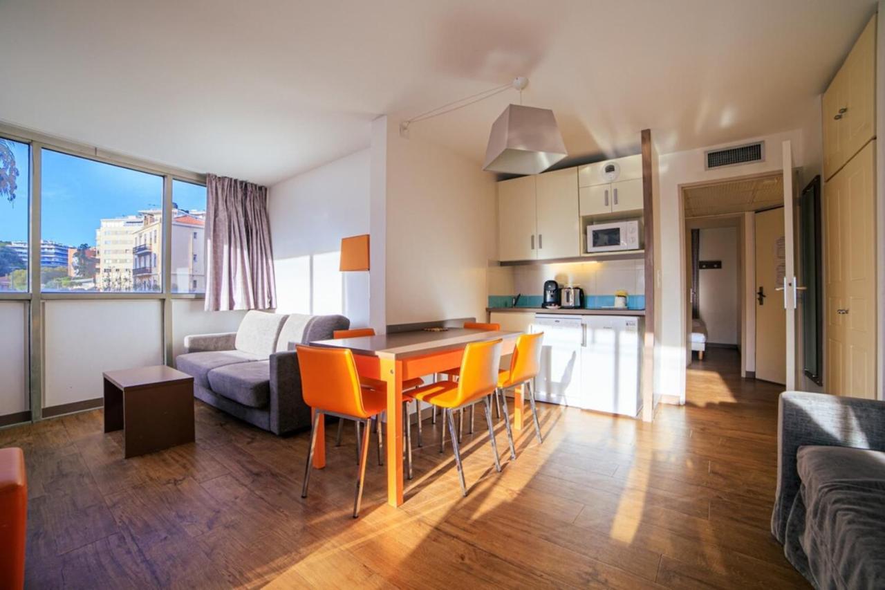 Air Conditioned With Furnished Terrace Swimming Pool & Parking Apartment *