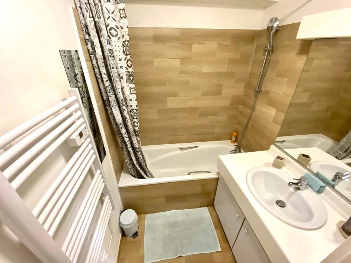 Apartment Cannes-passy - Très Beau Pour 4 Pers - Piscine Dans Résidence - Parking Privé - Jardin