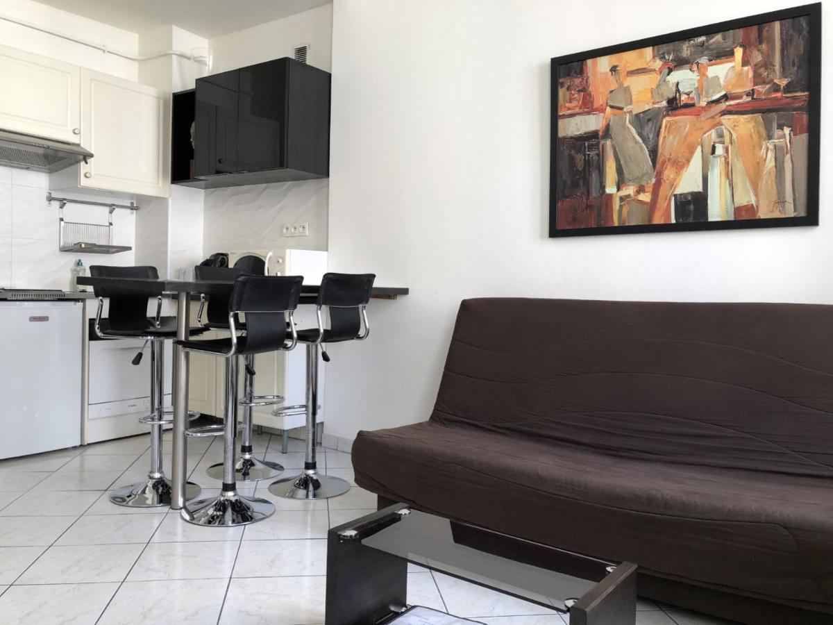 Hoche Apartment *