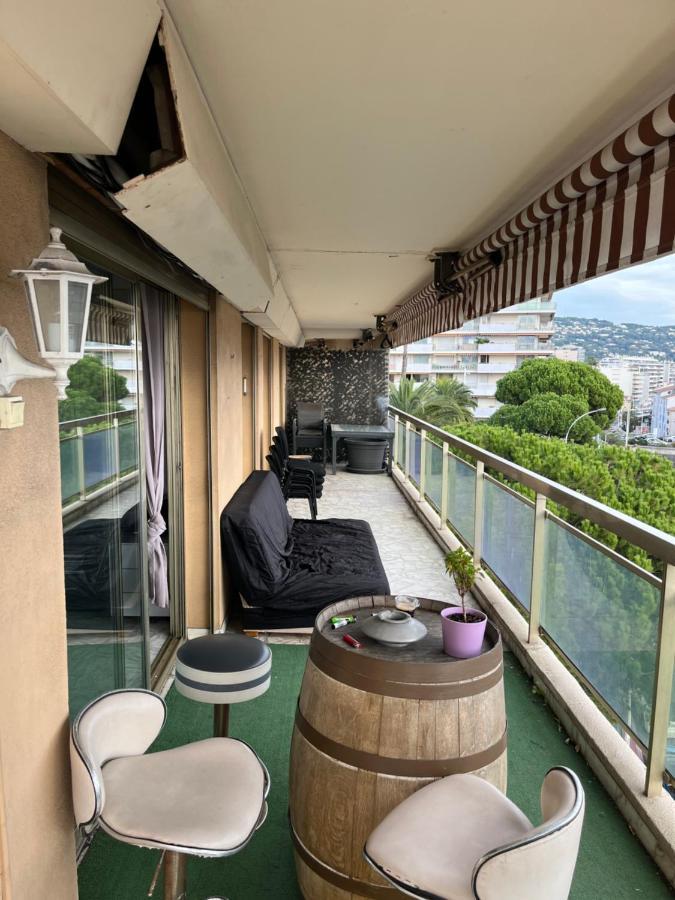 Bay Apartment
