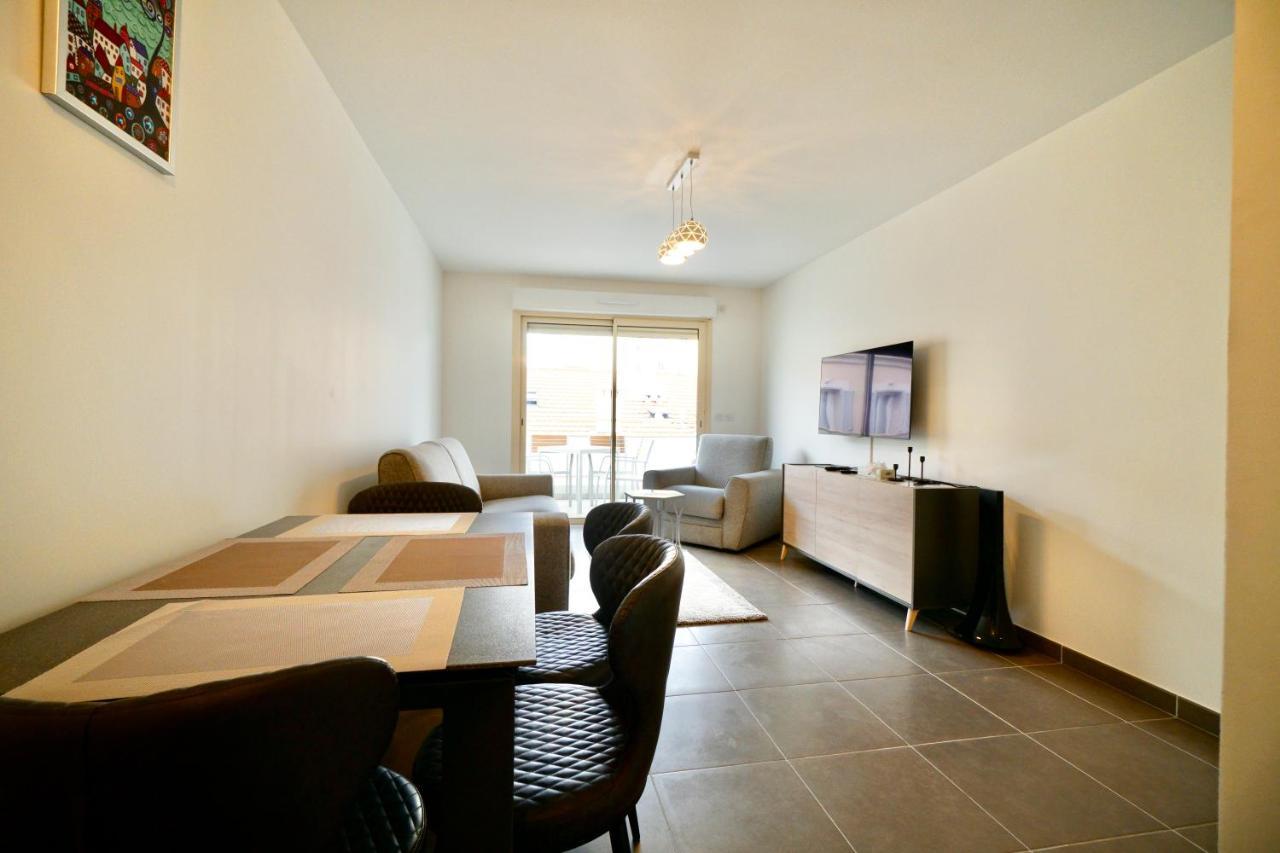 Apartment Montaigne *