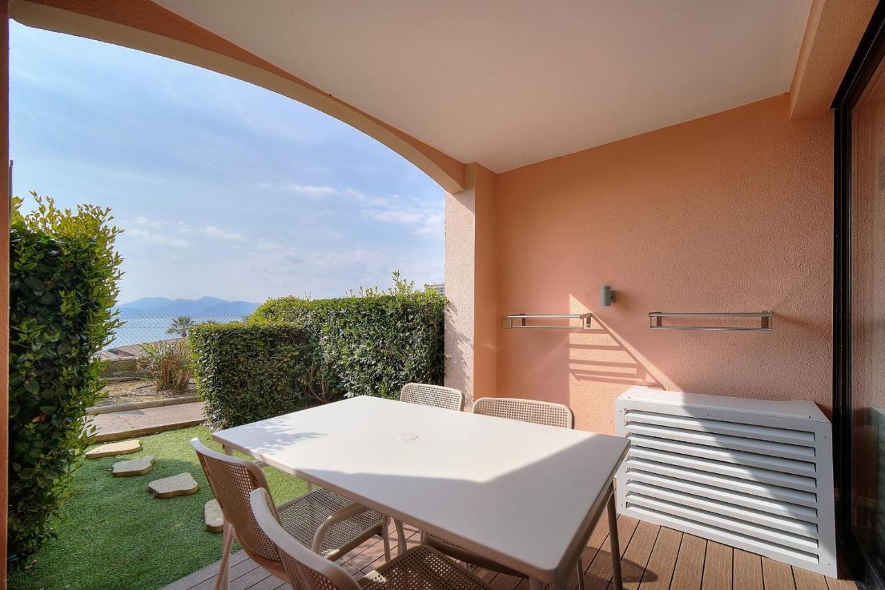 Immogroom - Sea View- Pool- Parking- Garden Apartment